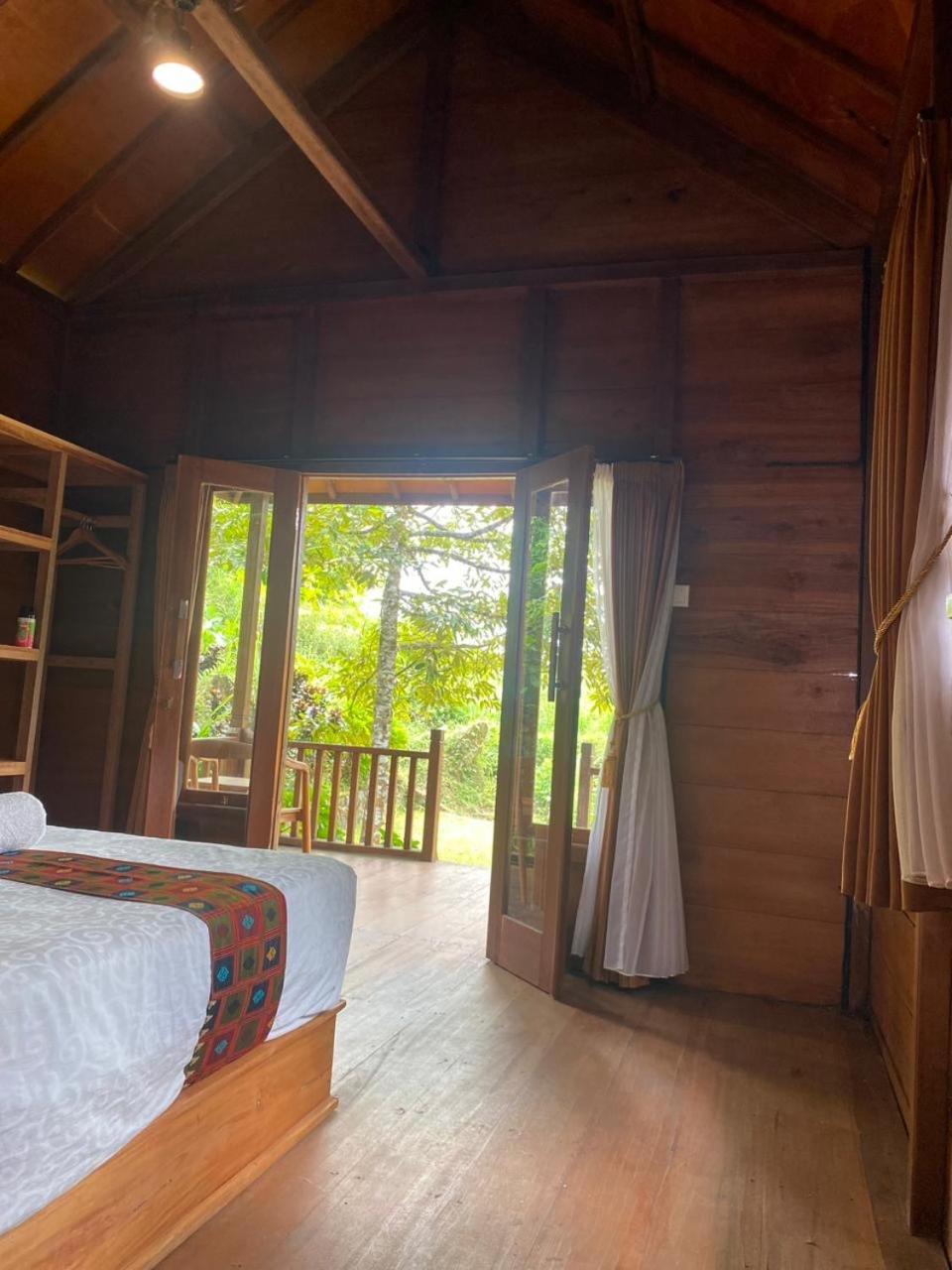 Uma D'Nyuh Homestay Сінгараджа Екстер'єр фото